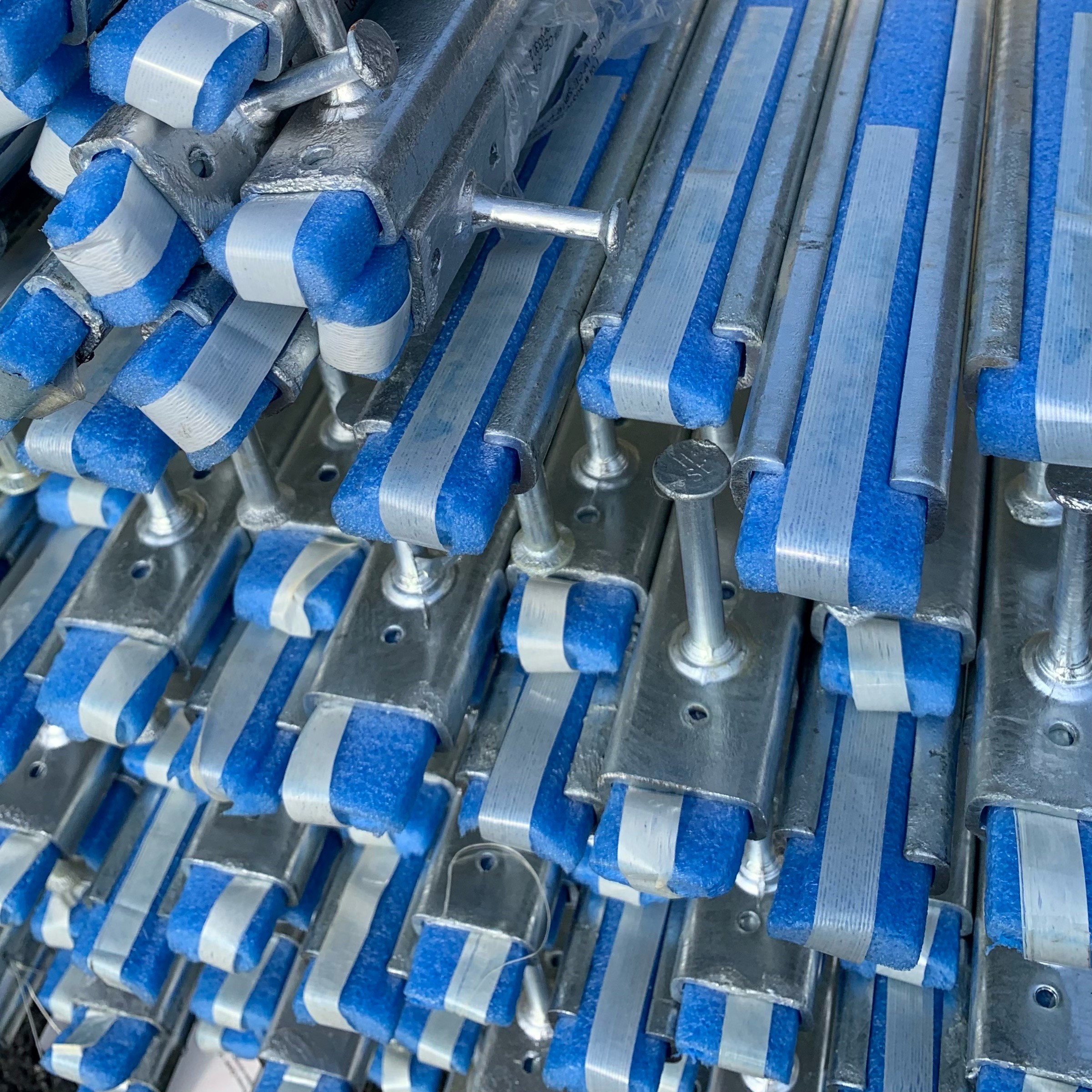 Bevestigingssystemen Hakron Prefab